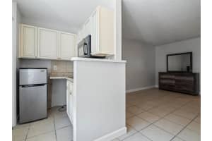 935 ATLANTIC AVENUE, DAYTONA BEACH, FL 32118 Sold 01/23/25