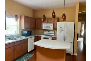 5 POTTERVILLE LANE, PALM COAST, FL 32164 Sold 02/21/25