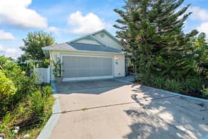 27 ANDOVER DRIVE, PALM COAST, FL 32137 Sold 04/03/25