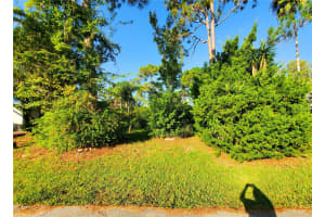 120 FOSTER LANE, PALM COAST, FL 32137 Sold 10/24/24