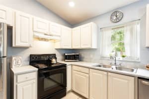 10 PRETORIA LANE, PALM COAST, FL 32164 Sold 11/14/24