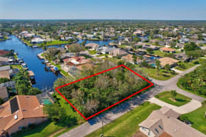 3 CROSSGATE COURT, PALM COAST, FL 32137 Sold 01/22/25