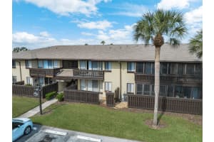40 CLUB HOUSE DRIVE, PALM COAST, FL 32137 Sold 12/13/24