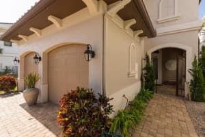 290 YACHT HARBOR DRIVE, PALM COAST, FL 32137 Sold 01/09/25