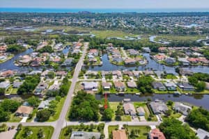 5 COLONIA COURT, PALM COAST, FL 32137 Sold 01/02/25