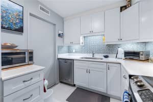 1224 PENINSULA DRIVE, DAYTONA BEACH, FL 32118 Sold 01/24/25