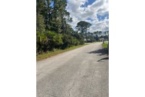 9 PINELARK LANE, PALM COAST, FL 32164 Sold 04/10/25