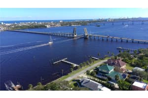 546 RIO VISTA AVENUE, DAYTONA BEACH, FL 32114 - MLS#MFRFC305830