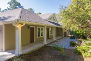 104 LOYOLA ROAD, SAINT AUGUSTINE, FL 32086 Sold 01/13/25