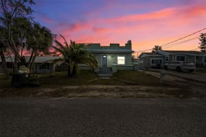 328 MANHATTAN AVENUE, DAYTONA BEACH, FL 32118 Sold 04/23/25
