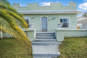 328 MANHATTAN AVENUE, DAYTONA BEACH, FL 32118 Sold 04/23/25