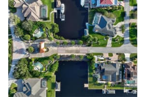 30 OLD OAK DRIVE, PALM COAST, FL 32137 Sold 06/06/25