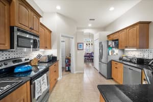 33 POWDER HORN DRIVE, PALM COAST, FL 32164 Sold 04/30/25