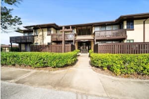50 CLUB HOUSE DRIVE, PALM COAST, FL 32137 Sold 04/09/25