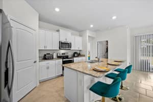 1 FOX LAIR COURT, ORMOND BEACH, FL 32174 Sold 04/22/25