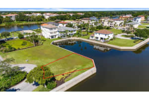 12 SCHOONER CIRCLE, PALM COAST, FL 32137 Sold 07/24/25