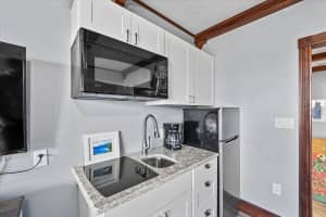 200 OCEAN CREST DRIVE, PALM COAST, FL 32137 Sold 07/25/25