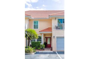 50 Palm Harbor Pkwy #32, PALM COAST