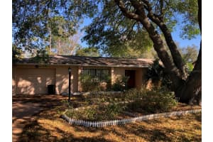 127 BERKSHIRE LANE, PALM COAST, FL 32137 Sold 04/30/25