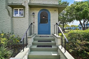 127 CARLTON AVENUE, DELAND, FL 32720 Sold 05/13/25