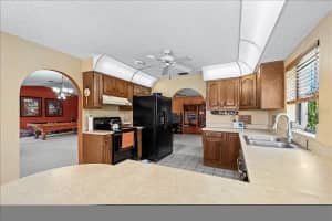 10 CRESCENT COURT, PALM COAST, FL 32137 Sold 05/30/25