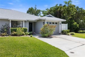 11 Lake Forest Ct N, PALM COAST