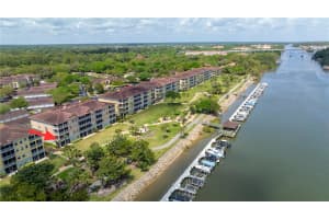 400 CANOPY WALK LN #425, PALM COAST, FL 32137 - MLS#MFRFC308782