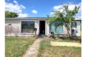 513 KING CHARLES CIRCLE, DELAND, FL 32724 Sold 06/18/25