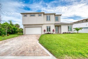 32 OCEAN BREEZE CIRCLE, ORMOND BEACH, FL 32176 Sold 07/30/25