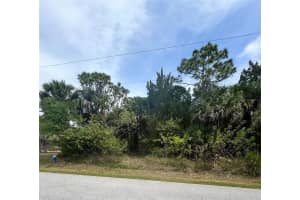 90 CORAL REEF COURT, PALM COAST, FL 32137 - MLS#MFRFC309267