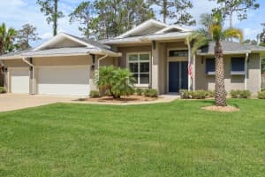 11 Woodstone Ln, PALM COAST