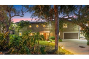 2306 John Anderson Dr, ORMOND BEACH