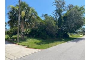 103 FENIMORE LANE, PALM COAST, FL 32137 Sold 09/29/25