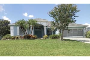 110 Via Mariel East Dr, DAVENPORT