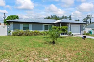 1496 Coronet Dr, DELTONA