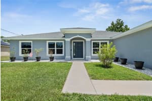 1 Llanes Pl, PALM COAST