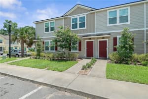 877 Rotary Rd, JACKSONVILLE