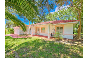 98 RAMBLEWOOD DRIVE, PALM COAST, FL 32164 Sold 08/29/25