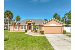 1 Pine Bluff Ln, PALM COAST