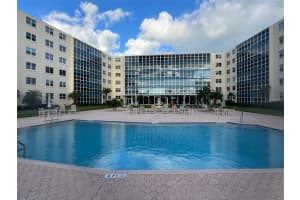 1224 S Peninsula Dr #422, DAYTONA BEACH