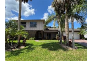 8 Felicia Ct, PALM COAST