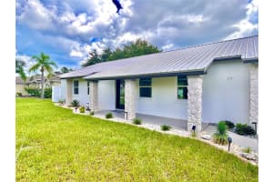 77 Freeport Ln, PALM COAST