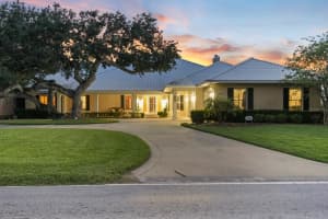 360 John Anderson Dr, ORMOND BEACH