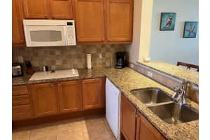 102 YACHT HARBOR DRIVE, PALM COAST, FL 32137 - MLS#MFRFC312216