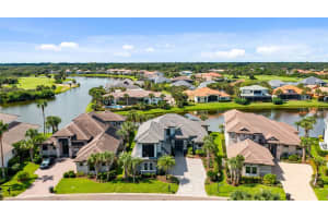 10 HAMMOCK BEACH CIRCLE, PALM COAST, FL 32137 - MLS#MFRFC312220