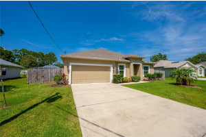 43 BEACON MILL LANE, PALM COAST, FL 32137 - MLS#MFRFC312257