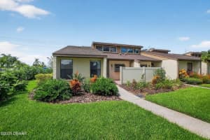 1260 CHARTER OAKS CIRCLE, DAYTONA BEACH, FL 32117 - MLS#MFRFC312576