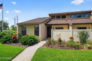 1260 CHARTER OAKS CIRCLE, DAYTONA BEACH, FL 32117 - MLS#MFRFC312576