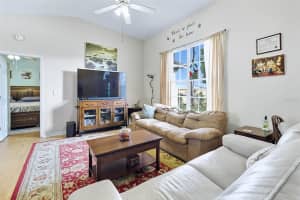 2 PRINCESS LUISE LANE, PALM COAST, FL 32164 - MLS#MFRFC313053