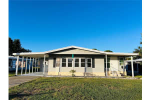 1565 APACHE CIRCLE, TAVARES, FL 32778 - MLS#MFRFC313063